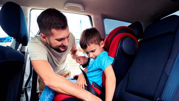 Как выбрать безопасное автокресло для ребёнка