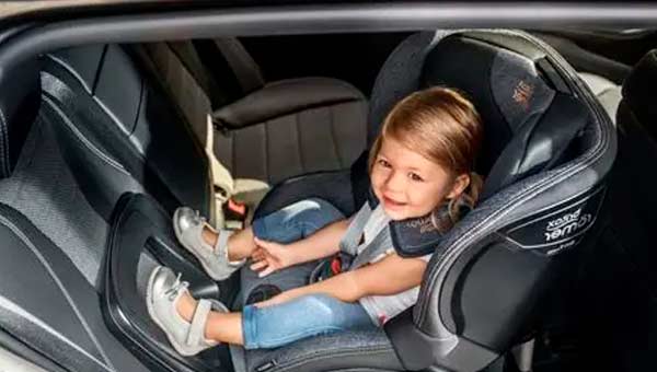 Как выбрать безопасное автокресло для ребёнка родителям перед покупкой